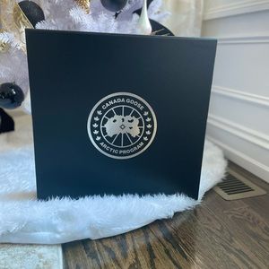 Authentic Canada goose box